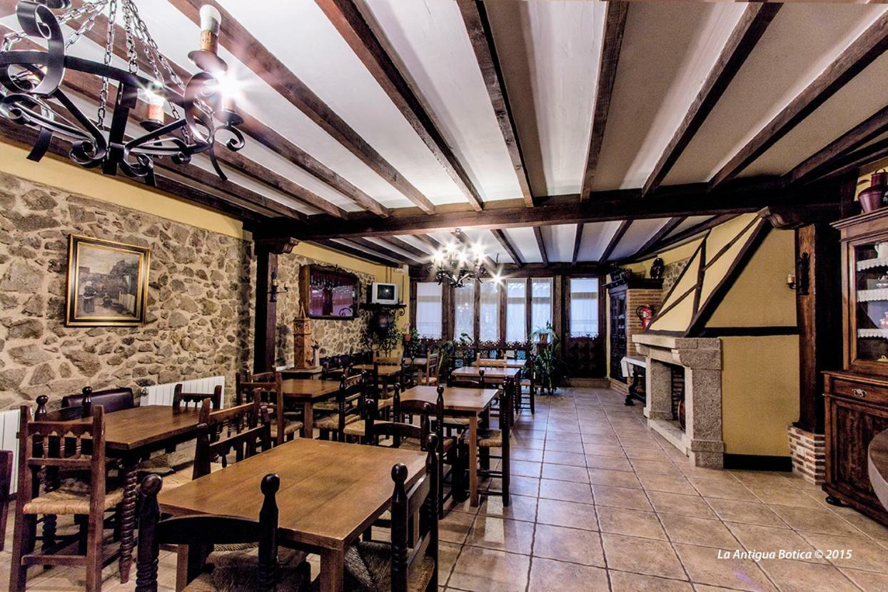 Gasthaus La Antigua Botica Pasarón Exterior foto