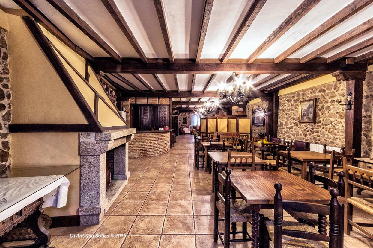 Gasthaus La Antigua Botica Pasarón Exterior foto